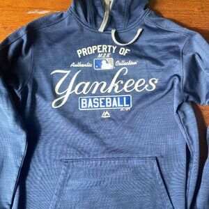 Mens Medium Majestic New York Yankees Team Hoodie MLB Sweatshirt